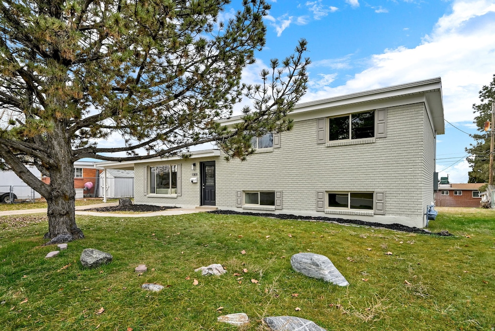 1009 N 250 W, Clearfield, UT 84015 - photo 1