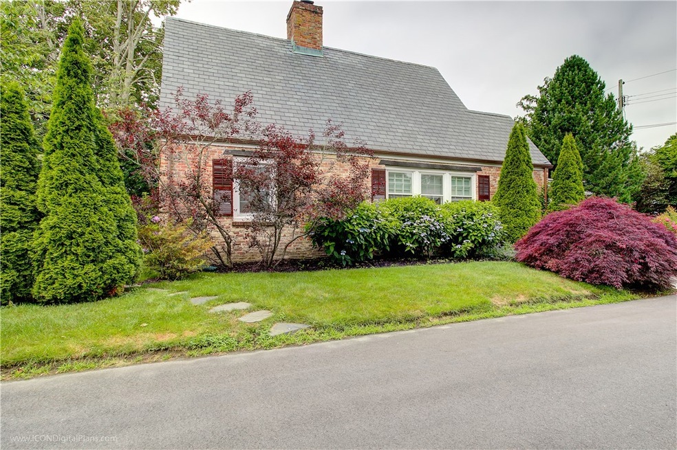 9 Red Cross Terrace, Newport, RI 02840 - photo 1