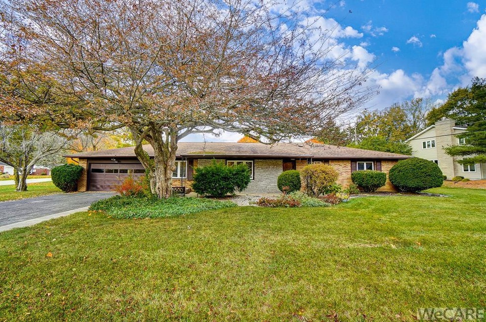 1568 Walnut Ct, Lima, OH 45805 - photo 1