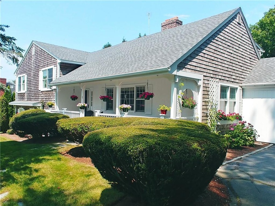 16 Circle Dr, Middletown, RI 02842 - photo 1