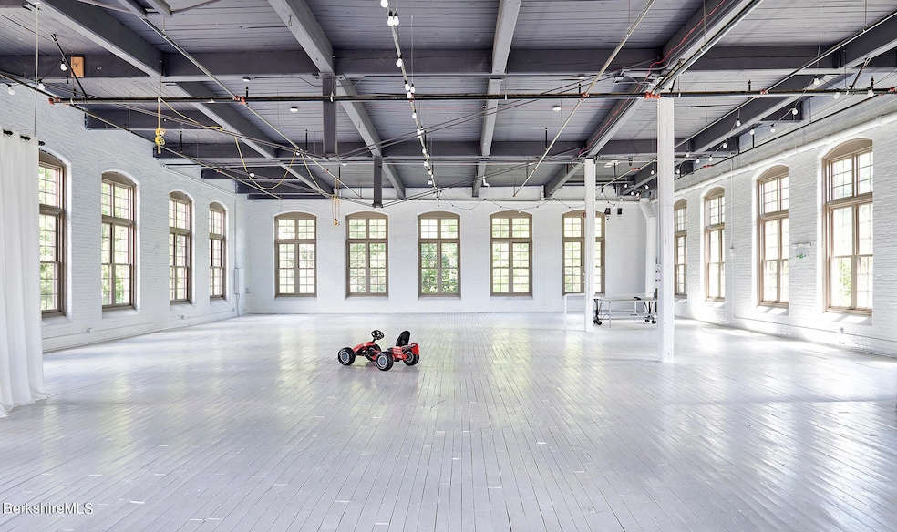 410 Park St, Great Barrington, MA 01230 - photo 1