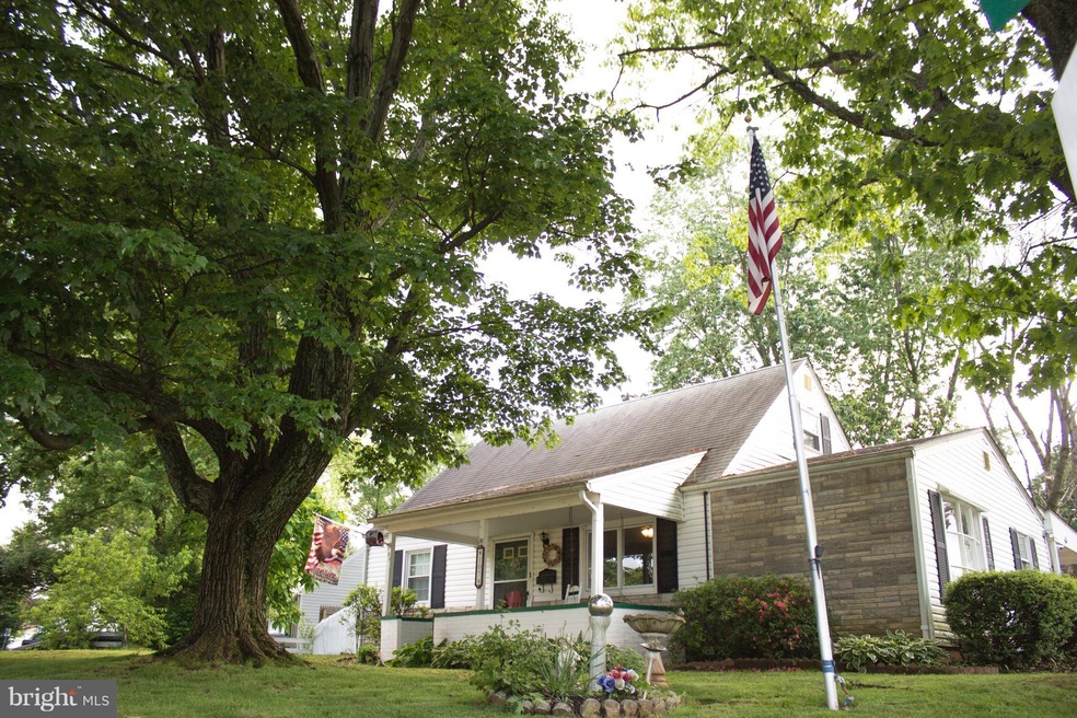 107 Courtney Dr, Manassas Park, VA 20111 - photo 1