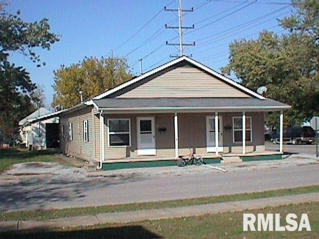 102 W Virginia St unit 1 & 2, Harrisburg, IL 62946 - photo 1