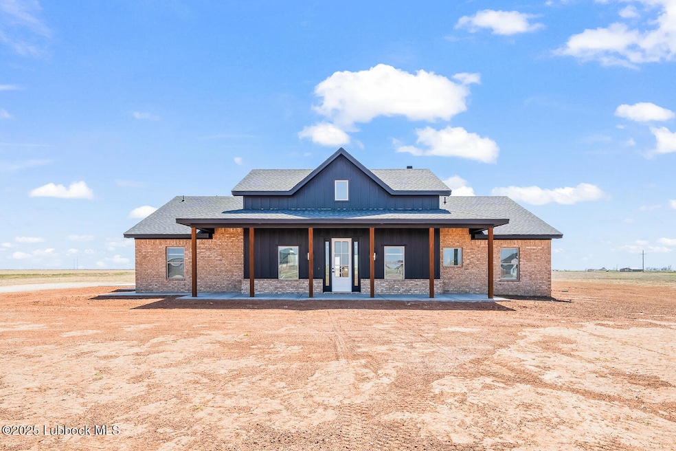 For Sale $424,900 • Co-Listing Agent