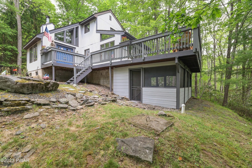 155 Covered Bridge Dr, Hawley, PA 18428 - photo 1