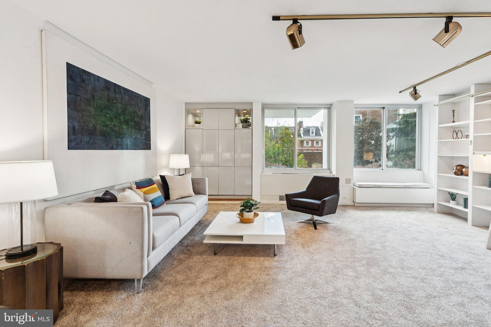 For Sale $379,900 • Co-Listing Agent