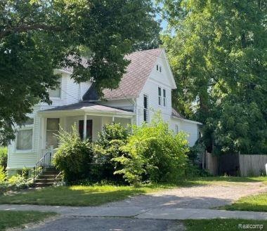 908 Mckinley St, Bay City, MI 48708 - photo 1