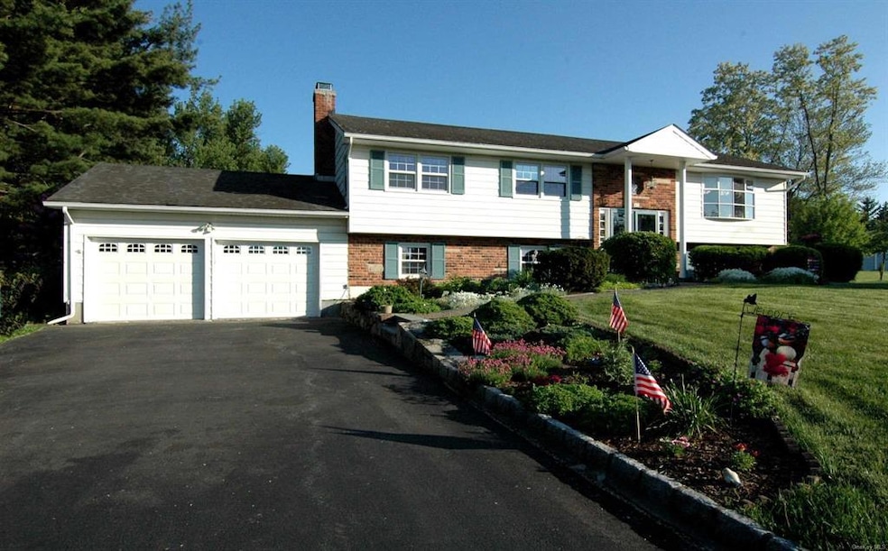 47 Trenton Rd, Fishkill, NY 12524 - photo 1