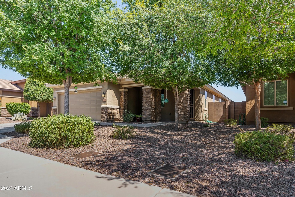 Lovely, Shaded Home!