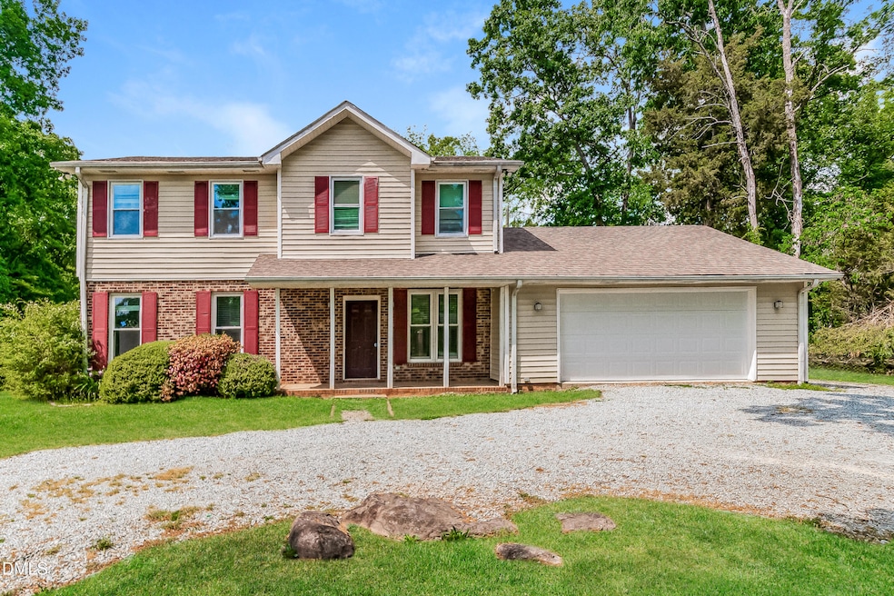 000-photo-front-view-14479428