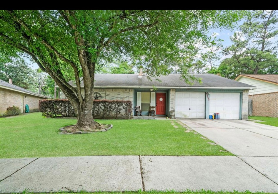 For Sale $230,000 • Co-Listing Agent