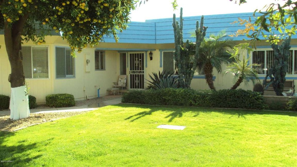 10429 W Hutton Dr, Sun City, AZ 85351 - photo 1