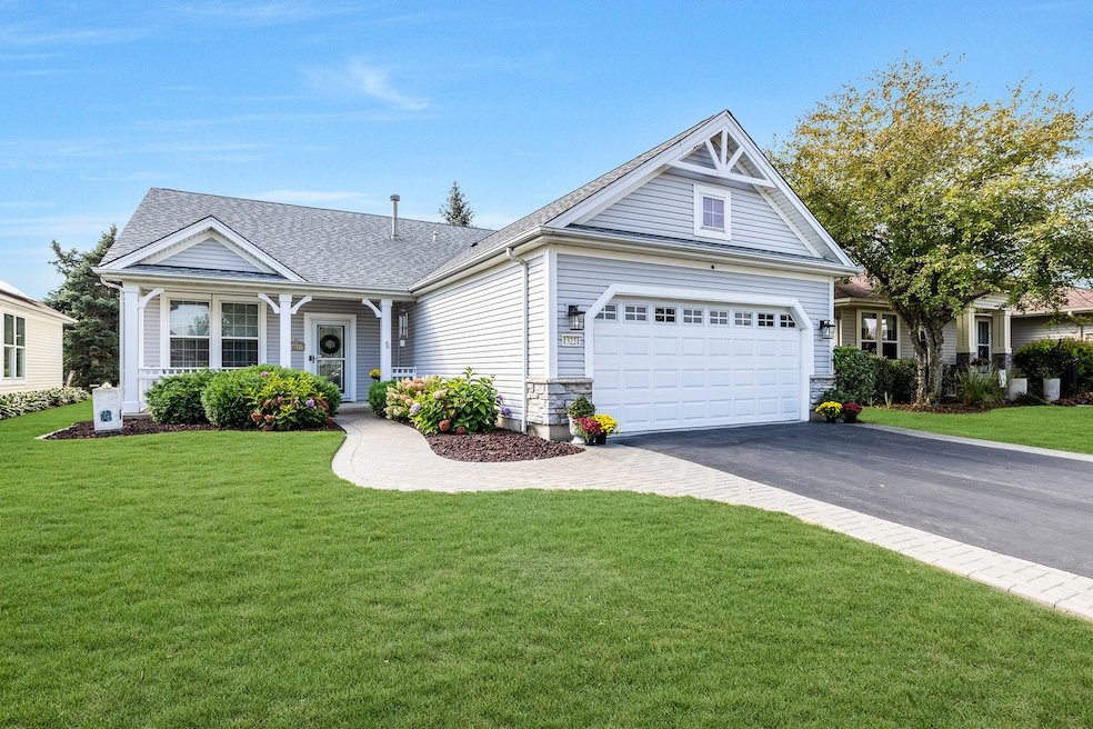 13221 Stratford Ln, Huntley, IL 60142 - photo 1