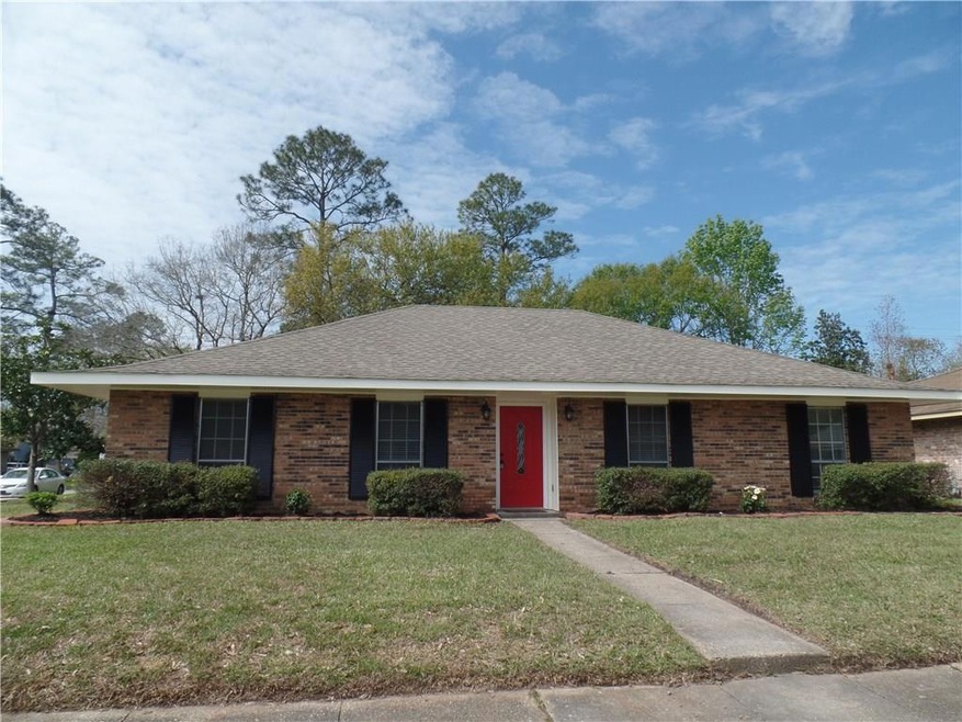 201 Normandy Dr, Slidell, LA 70458 - photo 1