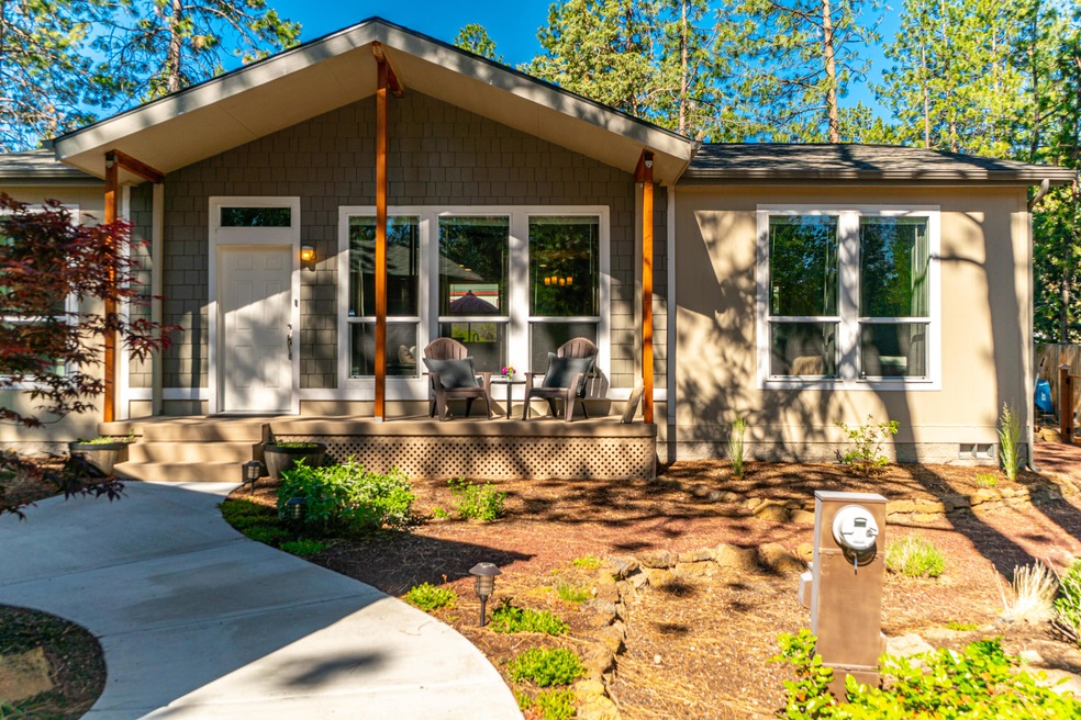 60909 Mcmullin Dr, Bend, OR 97702 - photo 1