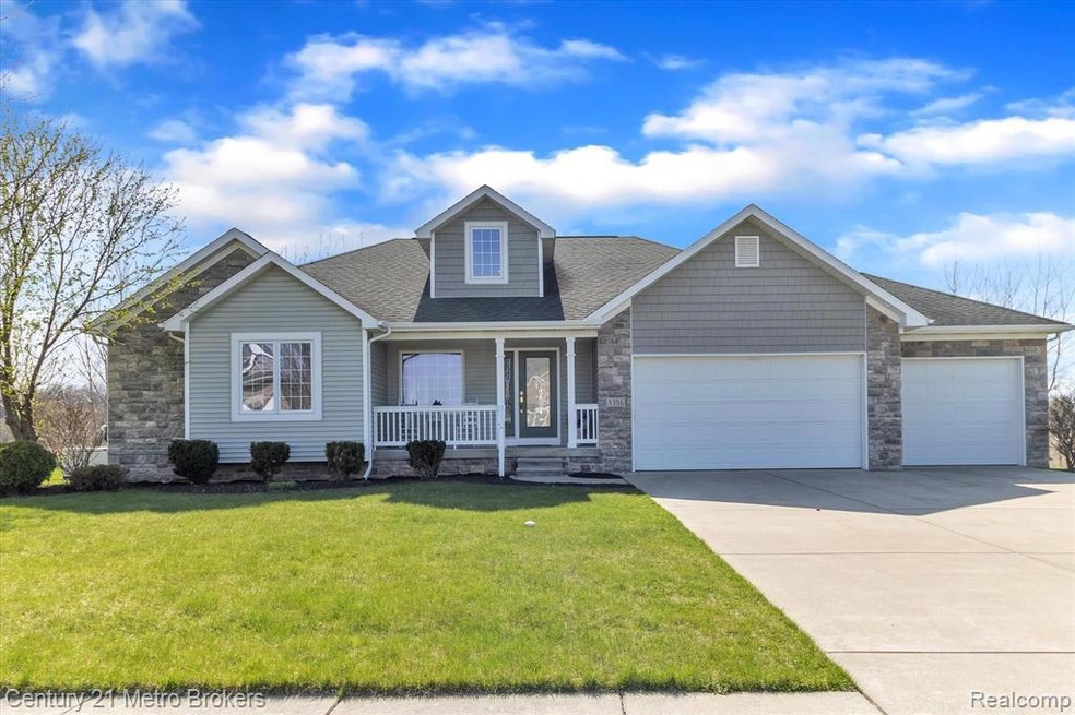 03-8386-Mapleview-Dr-WindowStill-Real-Estate-Photo