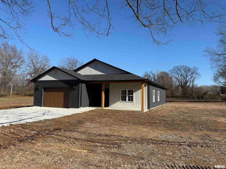 333 S Hanseman St, Carbondale, IL 62901 - photo 1