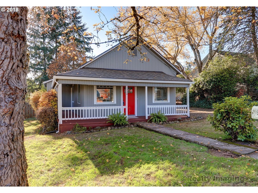 2328 Sunset Ave, West Linn, OR 97068 - photo 1