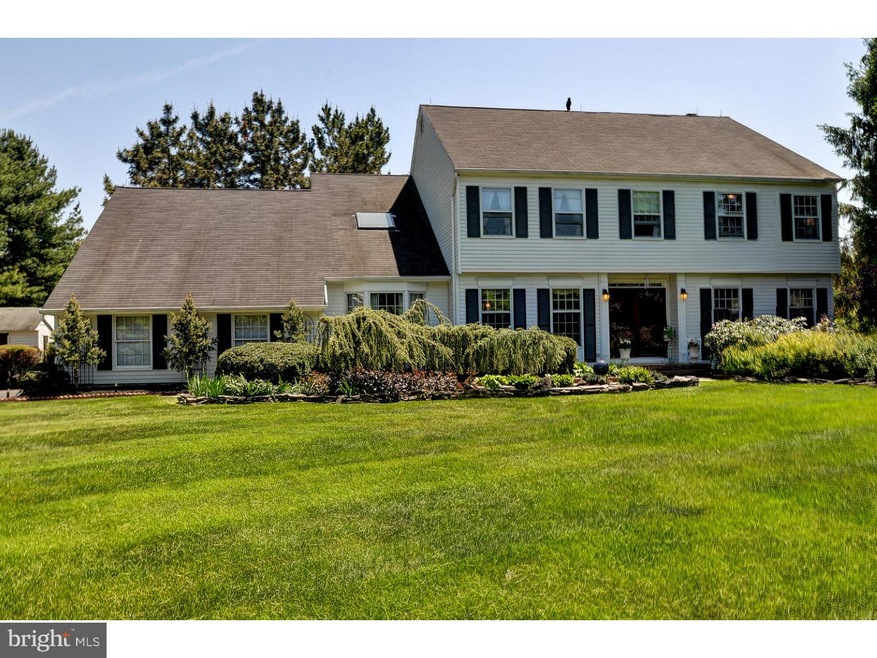 30 Scottsdale Ct, Cranbury, NJ 08512 - photo 1