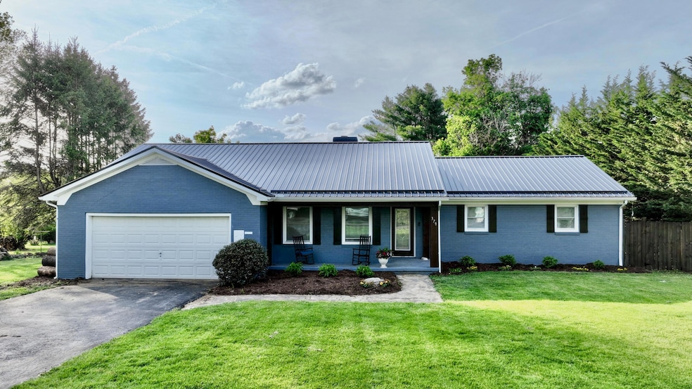 For Sale $399,000 • Co-Listing Agent