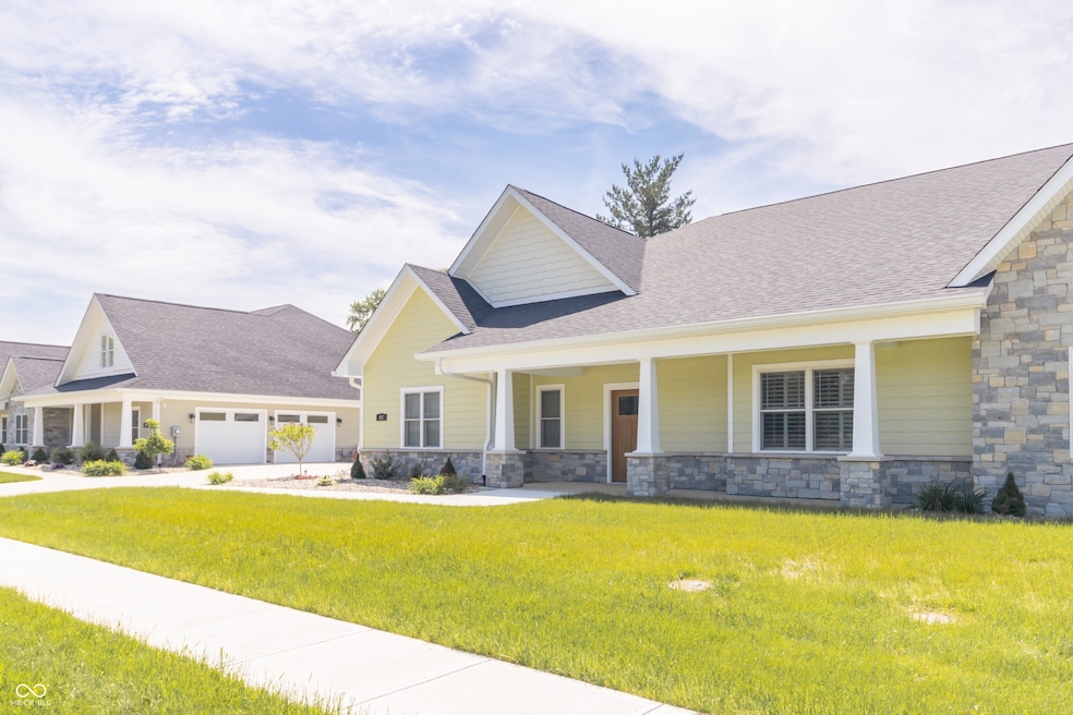 307 Blue River Dr, Knightstown, IN 46148 - photo 1