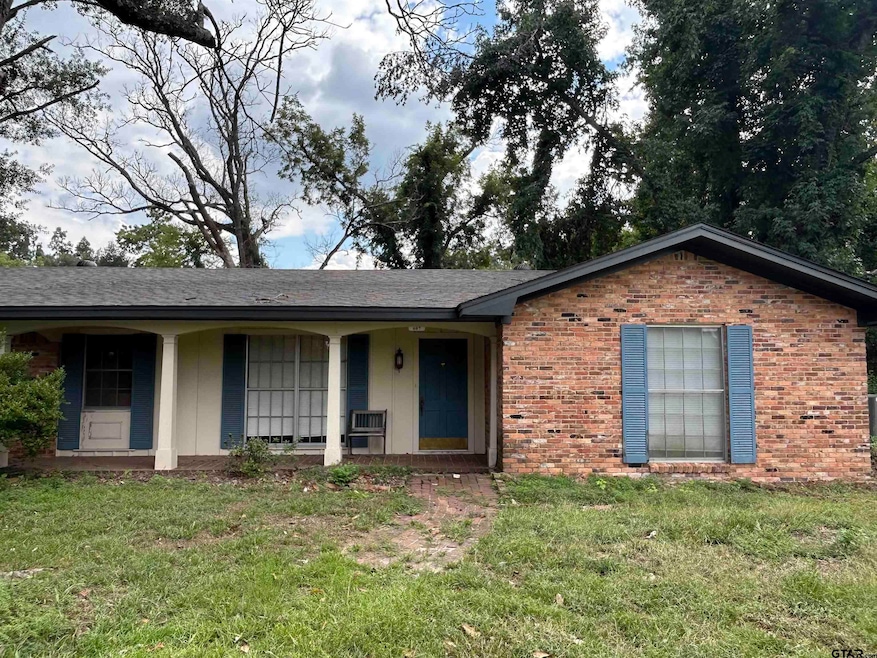 For Sale $225,000 • Co-Listing Agent