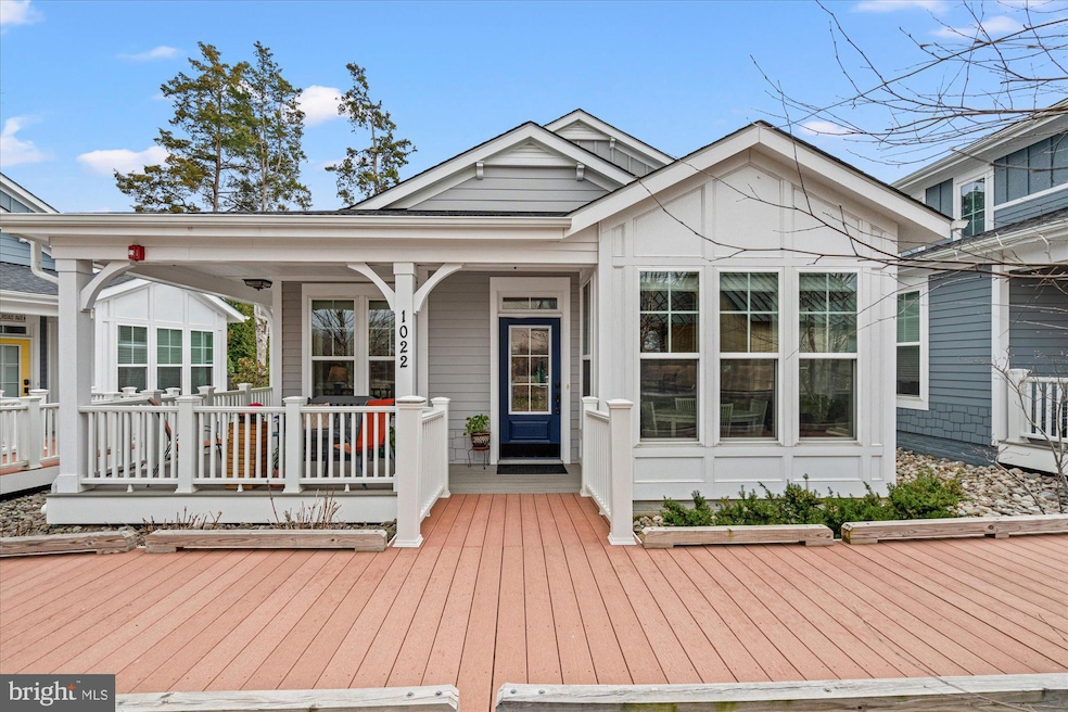 1022 Railroad Ave unit 4, Falls Church, VA 22046 - photo 1