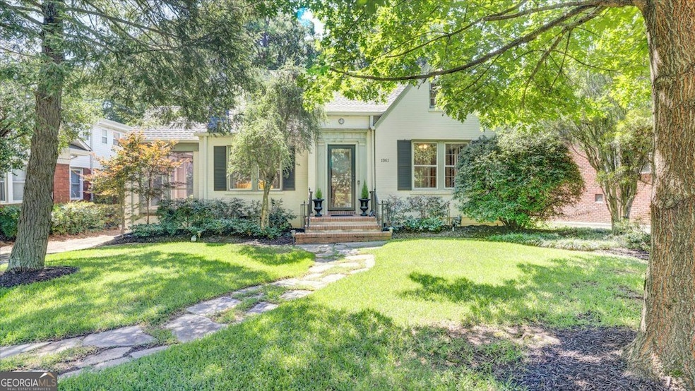 Front of 1361 Briarcliff Rd