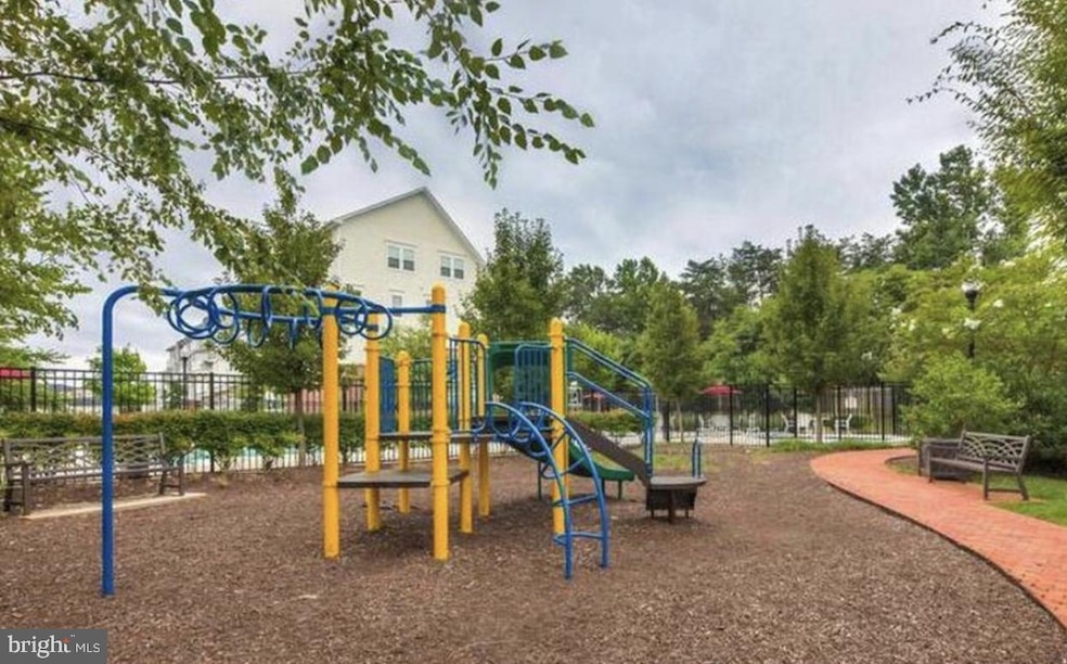 19425 Dover Cliffs Cir, Germantown, MD 20874 - photo 1