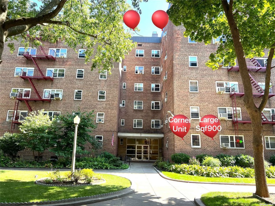 4469 Kissena Blvd unit 1M, Flushing, NY 11355 - photo 1