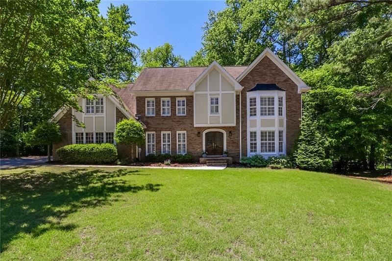 Beautiful Home in Johns Creeks DoubleGate Subdivis