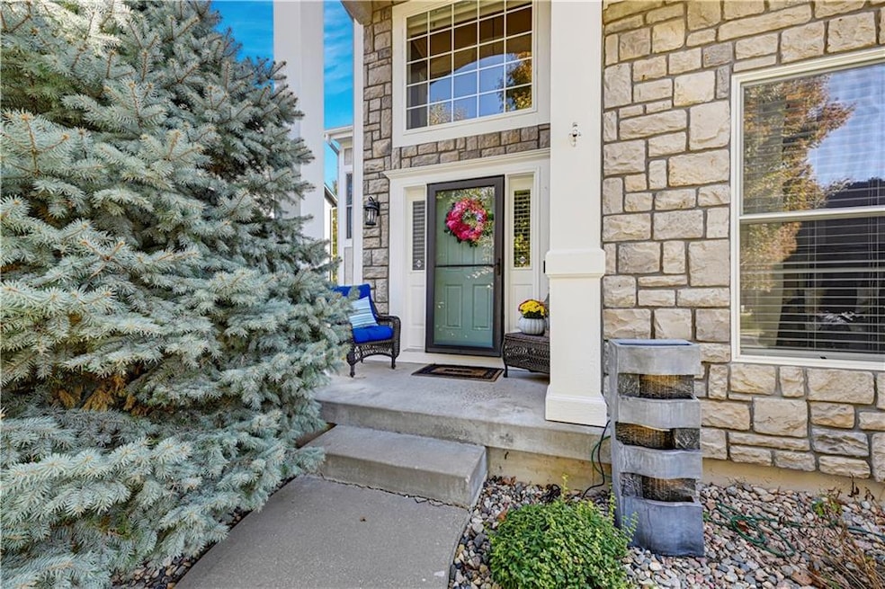 16273 S Lennox St, Olathe, KS 66062 - photo 1