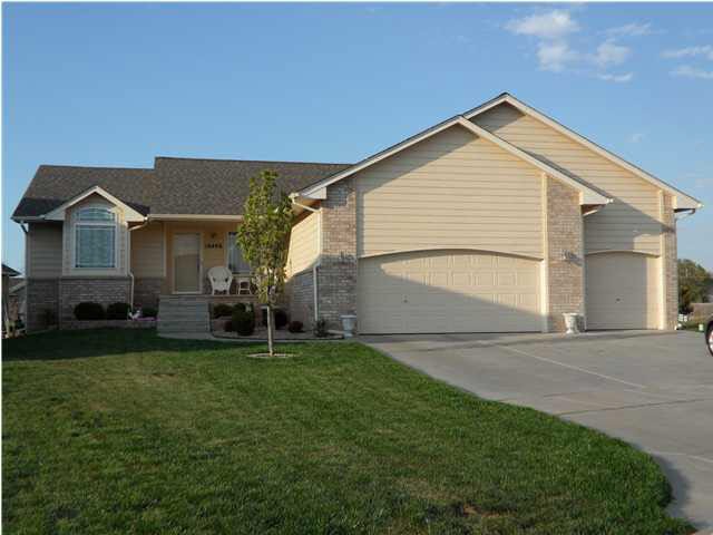 Beautiful west side home! NO SPECIALS!!!!