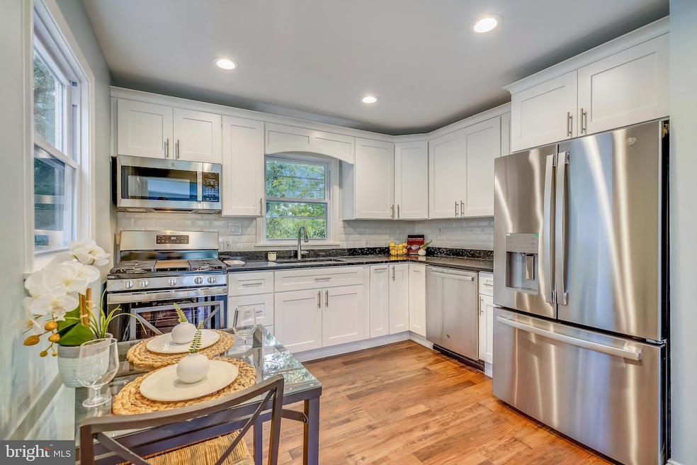 6054 Waterloo Rd, Columbia, MD 21045 - photo 1