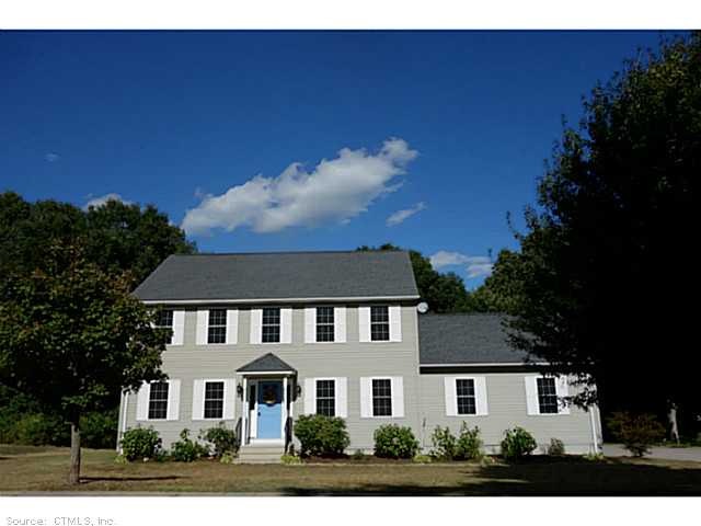 19 Croft Ct, Pawcatuck, CT 06379 - photo 1