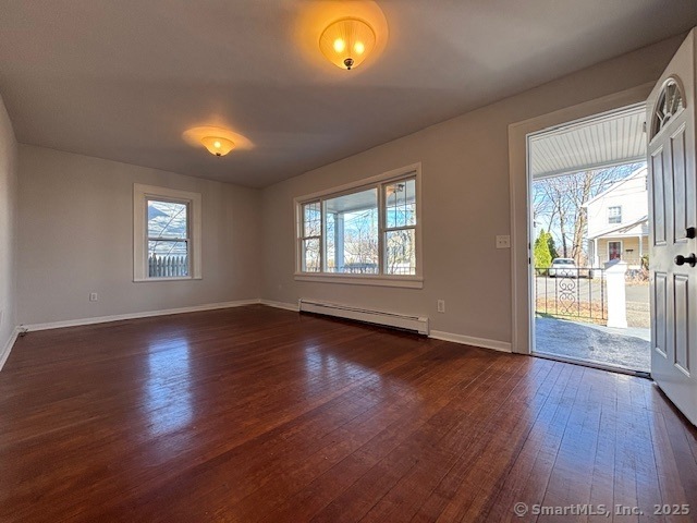 6 Roscoe St unit 1, Norwalk, CT 06851 - photo 1