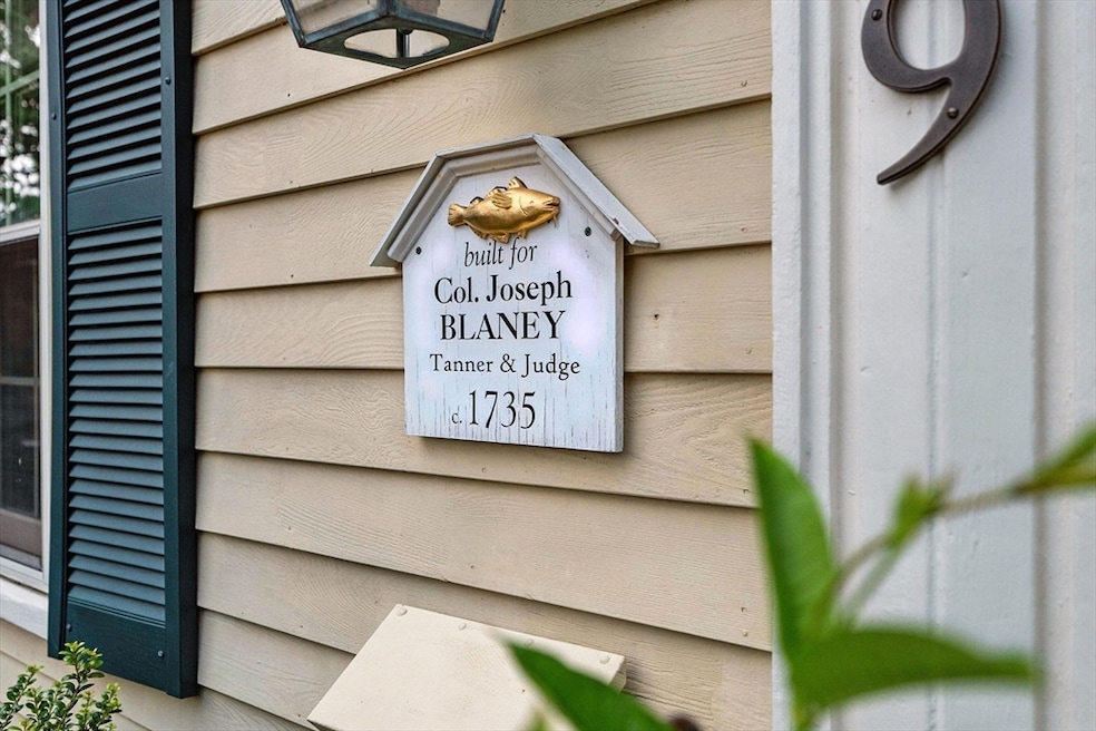 159 Elm St unit 1, Marblehead, MA 01945 - photo 1