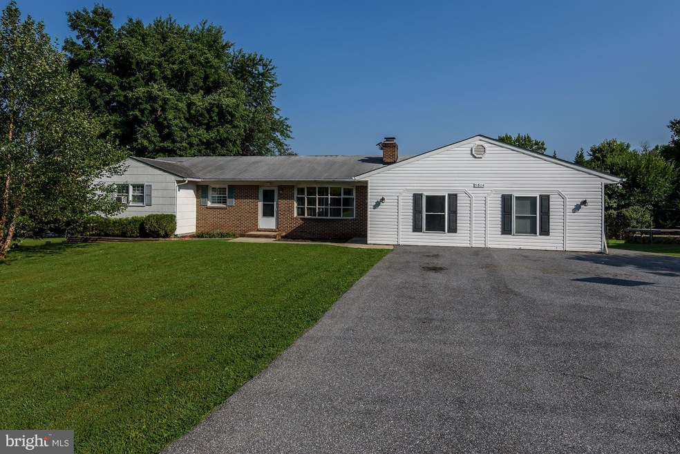 5814 Oklahoma Rd, Sykesville, MD 21784 - photo 1