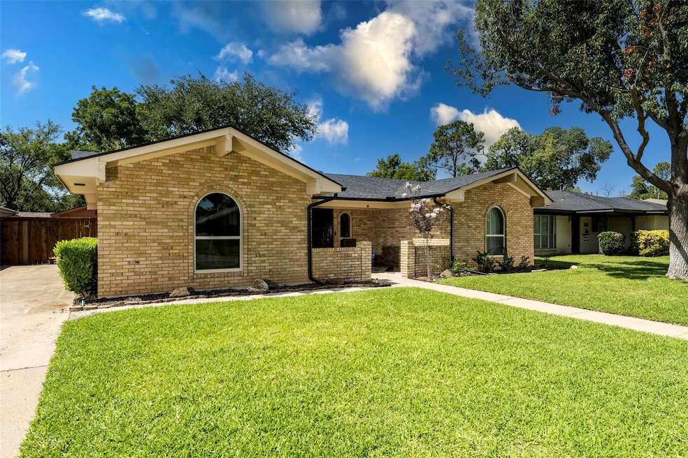 1616 Lexington Place, Bedford, TX 76022 - photo 1