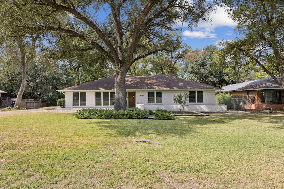 Under Contract $435,000 • Co-Listing Agent