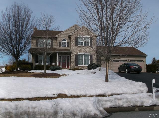 105 Turnberry Ct, Bath, PA 18014 - photo 1