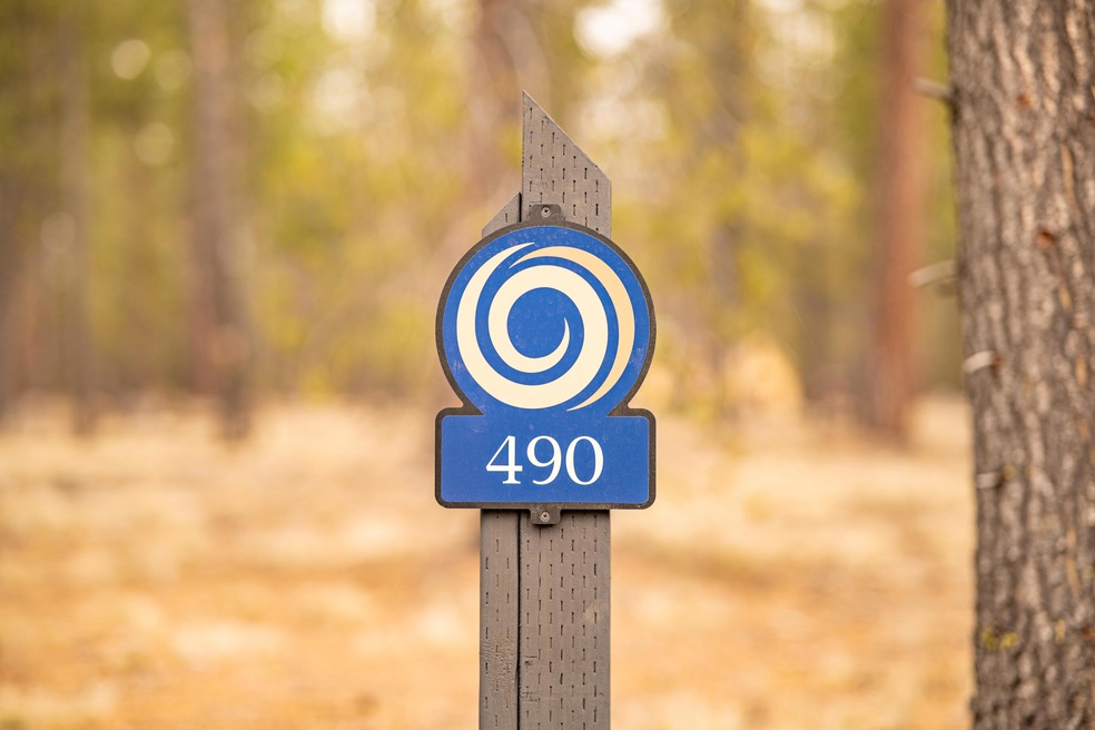 Lot marker 490
