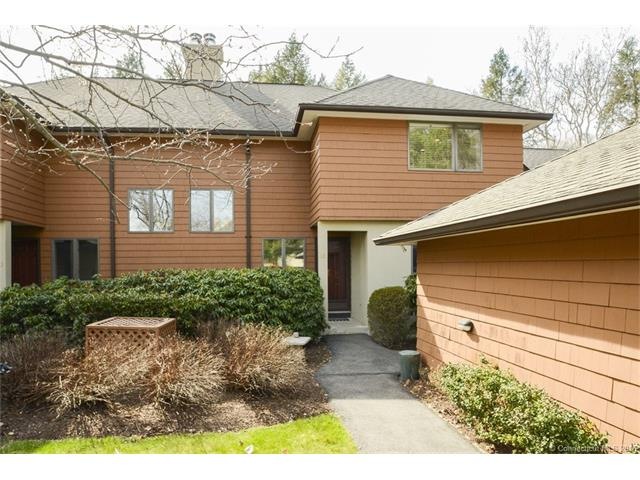 Welcome to 39 Caramoor Park!