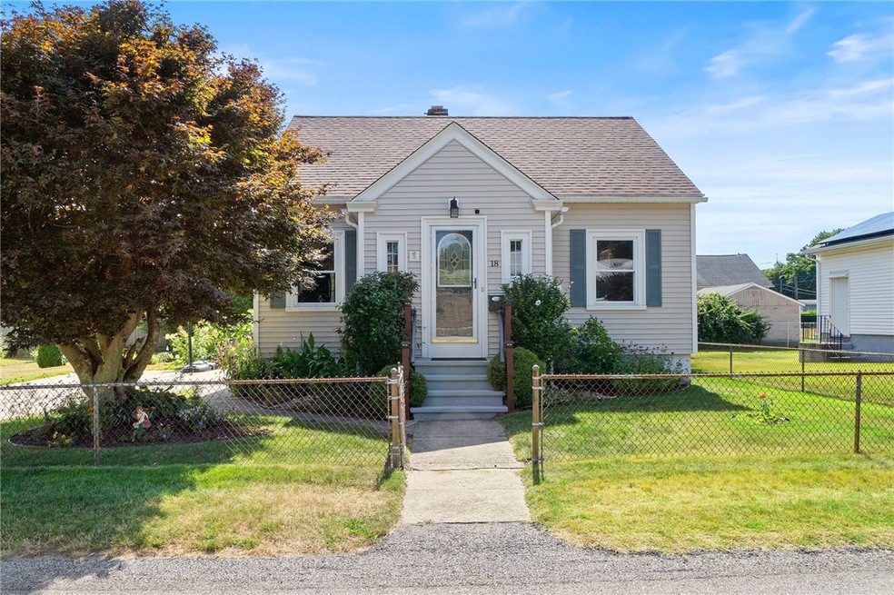 Welcome Home to 18 Smith Street!