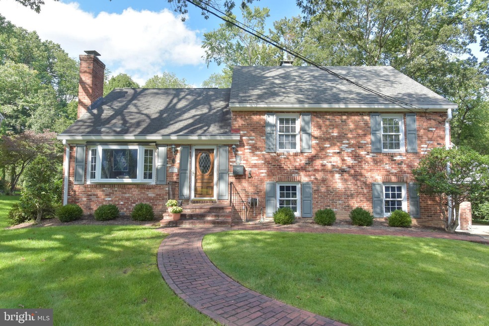 822 Empress Ct, Alexandria, VA 22308 - photo 1