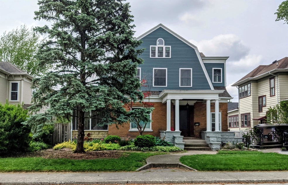 424 W Washington St, Bluffton, IN 46714 - photo 1