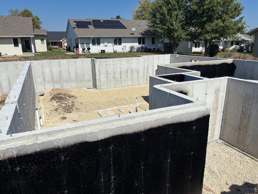 311 E Pershing Rd, Stillman Valley, IL 61084 - photo 1