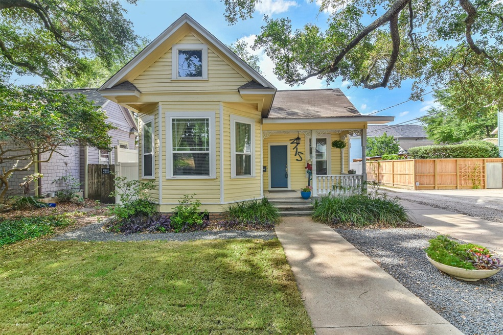 315 W 9th St, Houston, TX 77007 - photo 1
