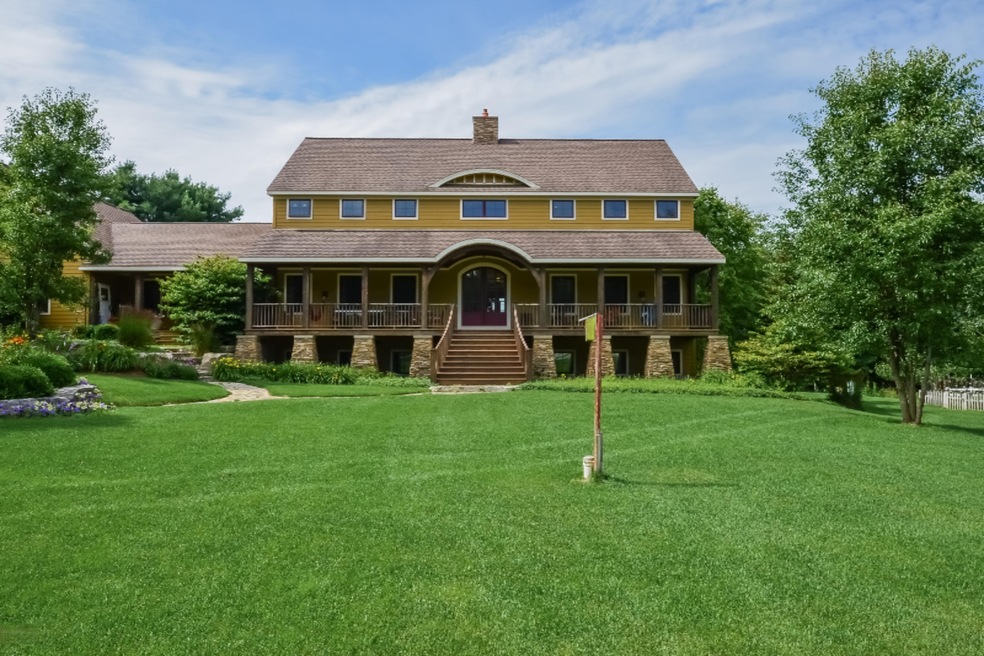 001-Front_View-1903070-large