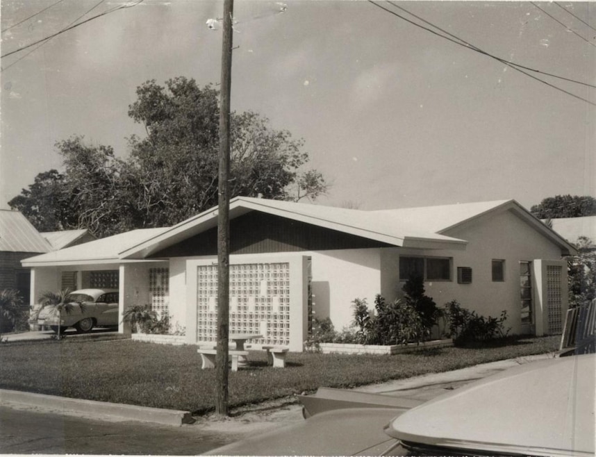 Primary Photo
